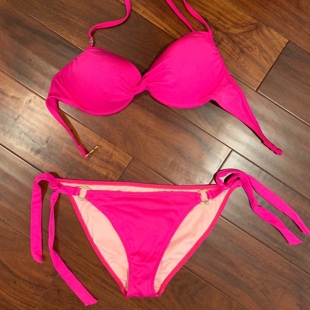 Victoria’s Secret pink bikini